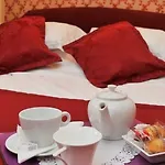 Courseine Hotel 3*