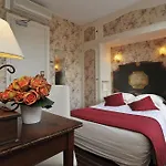 Hotel Courseine 3*