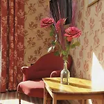 Courseine Hotel 3*
