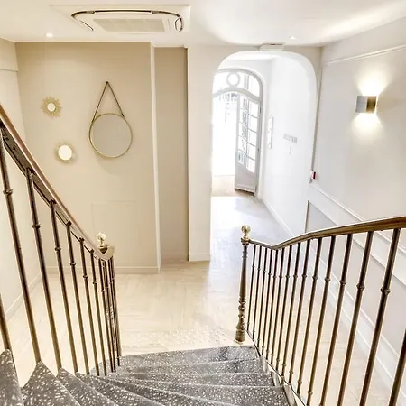 Hotel Courseine Courbevoie