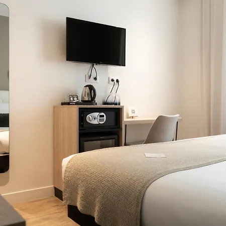 Courseine Hotel 3*