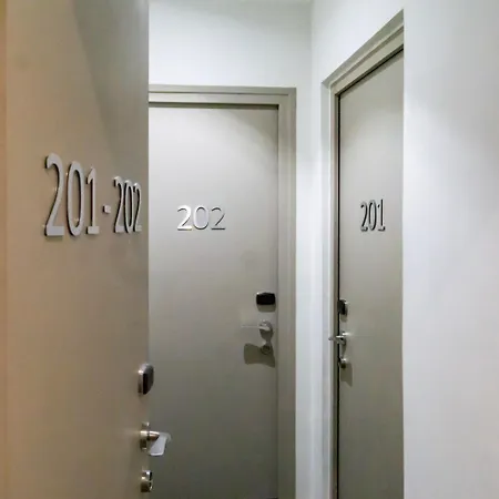 Courseine Hotel Courbevoie
