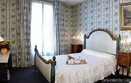 Courseine 3* Courbevoie