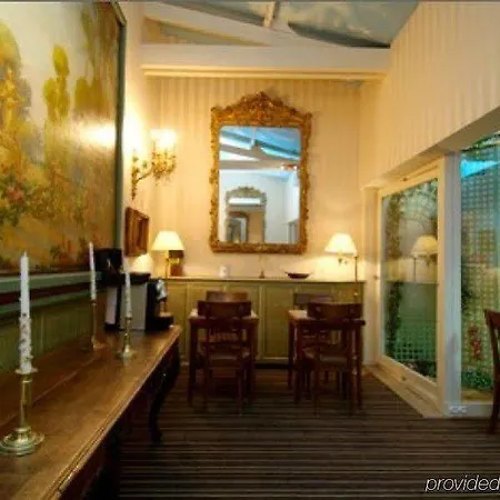 Hotel Courseine Courbevoie