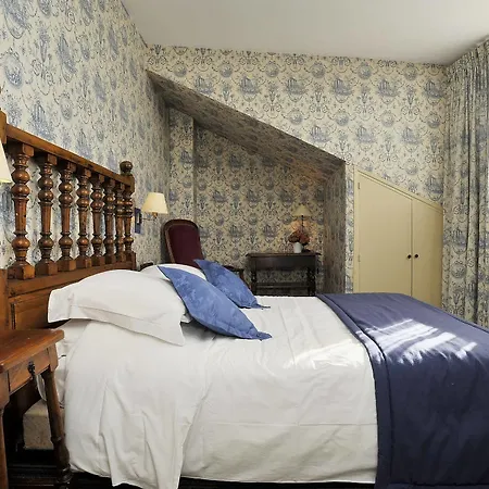 Courseine Szálloda Courbevoie