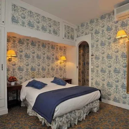 Courseine Hotel 3*