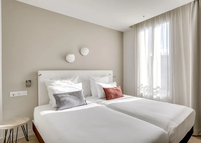 Courseine Hotel
