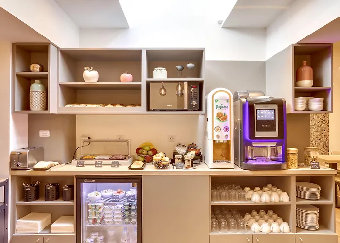 Courseine 3* Courbevoie