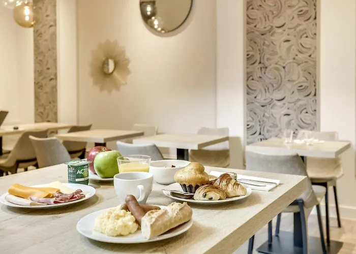 Courseine Hotel 3*