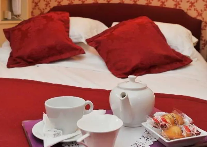 Courseine Hotel 3*