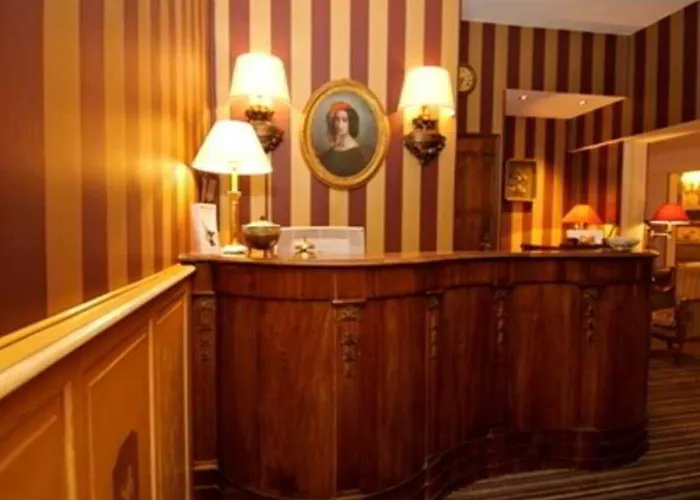 Courseine 3* Courbevoie