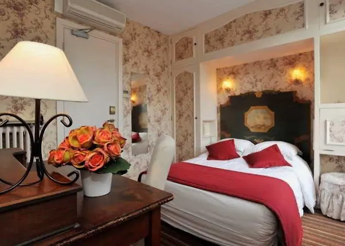 Hotel Courseine Courbevoie