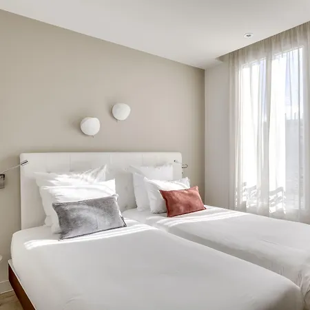 Courseine Hotel