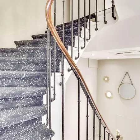Hotel Courseine Courbevoie