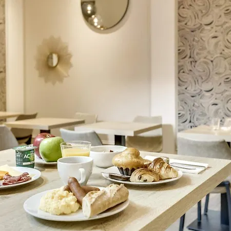 Courseine Hotel 3*