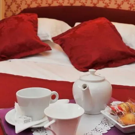 Courseine Hotel 3*